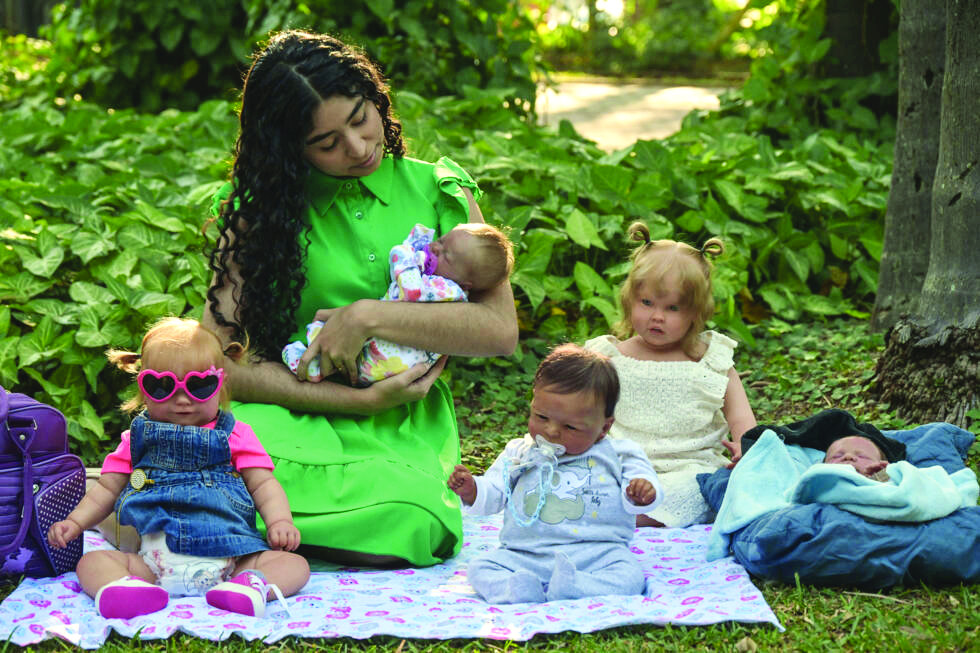 Reborn’ dolls divide Brazil   tribune.com.pk