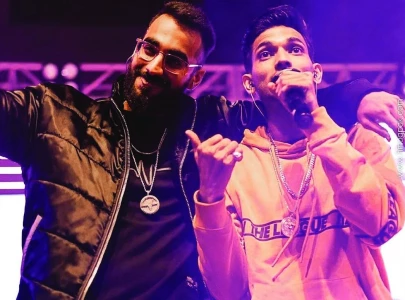 young stunners axes sydney show