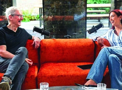 from the mic to your ear from the mic to your ear