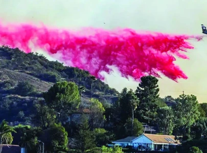 fires hold back hollywood fires hold back hollywood