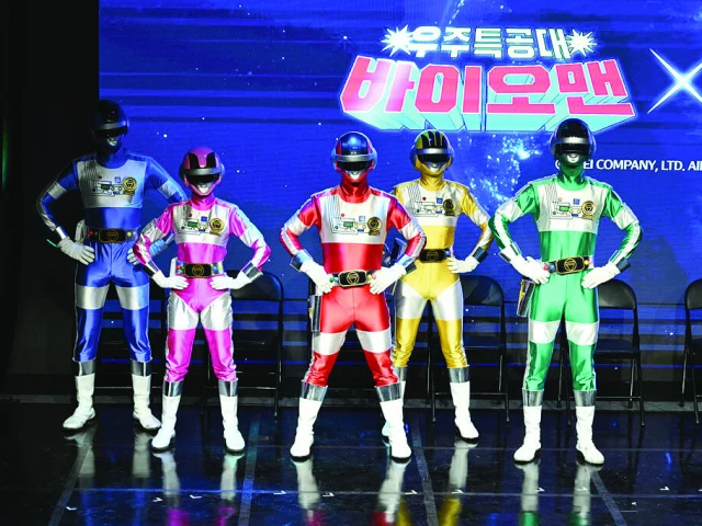 for fans the chance to meet their childhood heroes was too good to pass up photo afp for fans the chance to meet their childhood heroes was too good to pass up photo afp