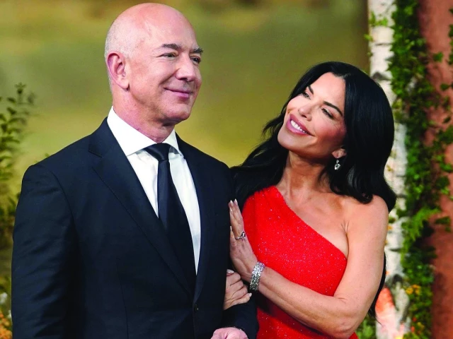 locals accuse bezos and sanchez of turning venice into a billionaire s playground photo file locals accuse bezos and sanchez of turning venice into a billionaire s playground photo file