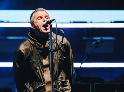 oasis back with a bang