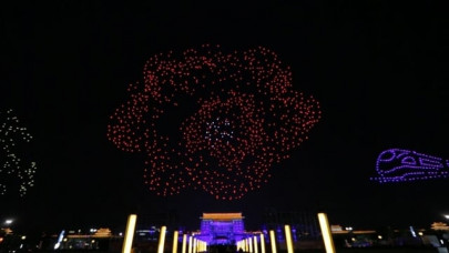 chinese firm flies record breaking 1 374 dancing drones chinese firm flies record breaking 1 374 dancing drones