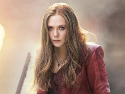 avengers star elizabeth olsen wants a less revealing superhero costume avengers star elizabeth olsen wants a less revealing superhero costume