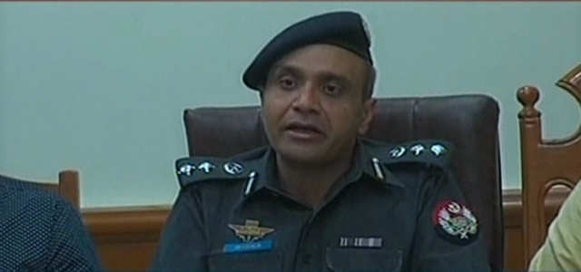 express news screengrab of lahore dig operations haider ashraf express news screengrab of lahore dig operations haider ashraf