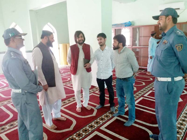 officials give visitors a tour of the facilities at manwan police limits photo express officials give visitors a tour of the facilities at manwan police limits photo express