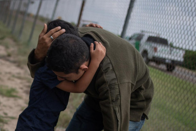 us says it will separate families crossing border illegally us says it will separate families crossing border illegally