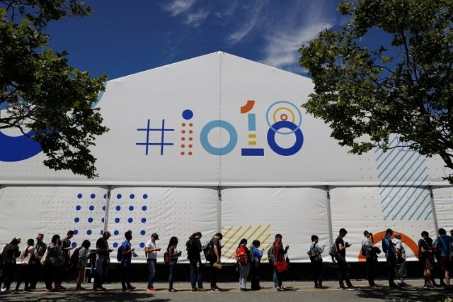 attendees wait in line to attend a session during the annual google i o developers conference in mountain view california may 8 2018 photo reuters