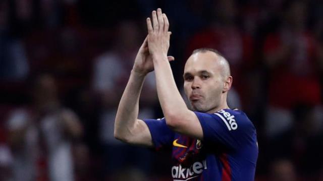 barcelona s andres iniesta applauds the fans as he is substituted off photo reuters