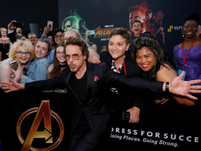 premiere of 039 avengers infinity wars 039  actor robert downey jr poses with fans photo reuters