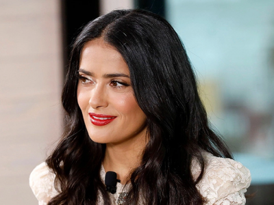 salma hayek calls for male hollywood stars to get pay cut