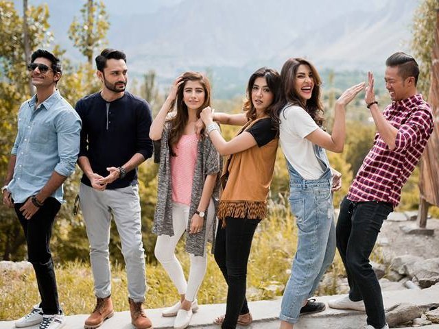 pakistani film chalay thay saath releases on netflix