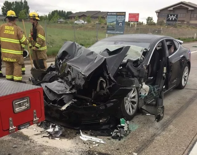 a tesla model s is seen after it hit the back of a mechanic truck from the unified fire authority in this traffic collision in south jordan utah us may 11 2018 photo reuters a tesla model s is seen after it hit the back of a mechanic truck from the unified fire authority in this traffic collision in south jordan utah us may 11 2018 photo reuters