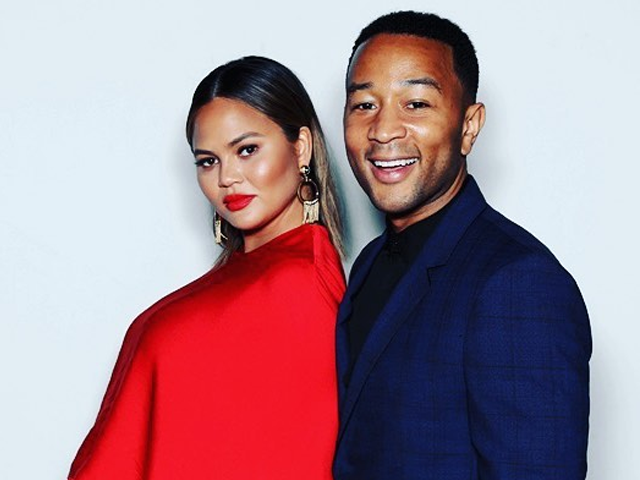 photo chrissy teigen instagram