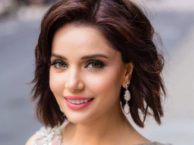 armeena rana khan to visit syria hand deliver zakaat to refugee children armeena rana khan to visit syria hand deliver zakaat to refugee children