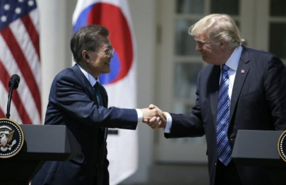 trump moon discuss north korea s threat to scrap summit