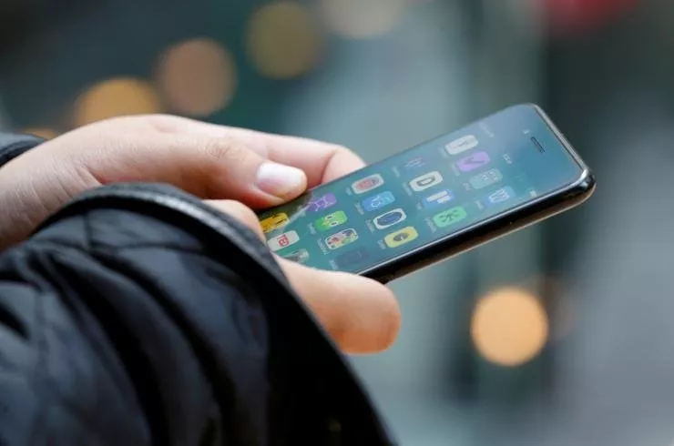 samsung apple at logger heads ver iphone design photo reuters samsung apple at logger heads ver iphone design photo reuters