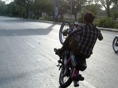 ramazan fails to deter one wheelers in rawalpindi