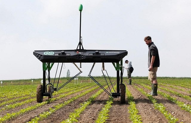 the prototype of an autonomous weeding machine by swiss start up ecorobotix is pictured during tests on a sugar beet field near bavois switzerland may 18 2018 photo reuters the prototype of an autonomous weeding machine by swiss start up ecorobotix is pictured during tests on a sugar beet field near bavois switzerland may 18 2018 photo reuters