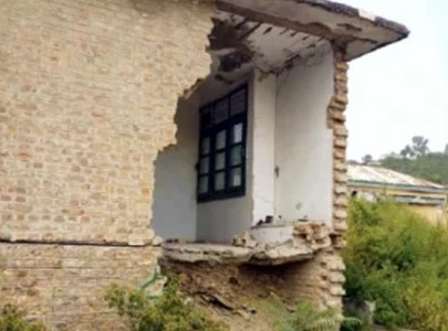 ceiling collapse injures students at school ceiling collapse injures students at school