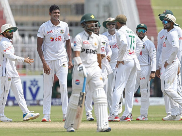 rain halts bd s historic victory bid