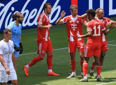 bayern hit 10 against auckland city