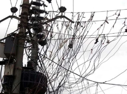 three children electrocuted by high voltage wires
