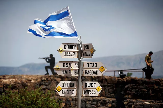 the golan heights form a strategic plateau between israel and syria of about 1 200 square kilometers photo reuters the golan heights form a strategic plateau between israel and syria of about 1 200 square kilometers photo reuters