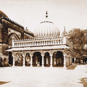 pakistan awaits india s response over pilgrims visas