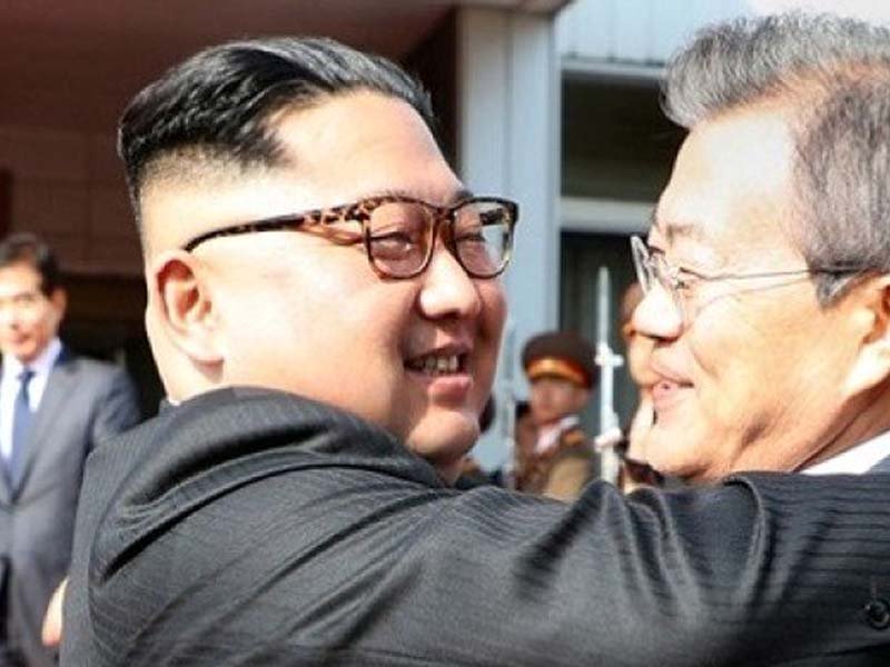 south korea 039 s presidential blue house said the two leaders held talks for two hours on saturday afternoon in the same panmunjom truce village where they had met last month making a declaration vowing to improve ties photo afp