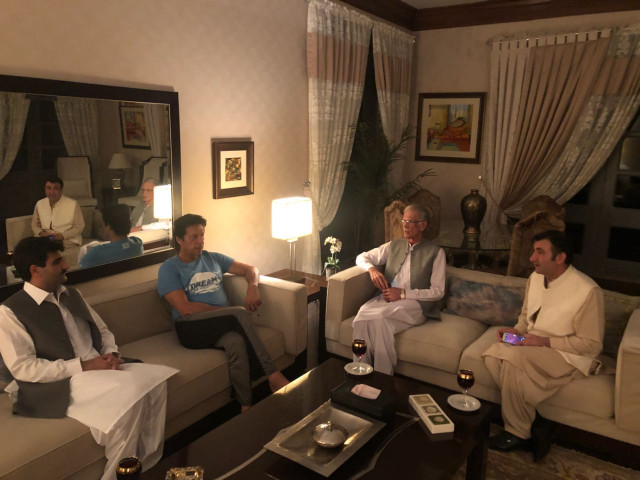 manzoor afridi calls on imran khan photo pti official manzoor afridi calls on imran khan photo pti official