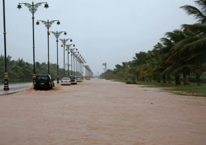 cyclone mekunu subsides after lashing oman killing 2