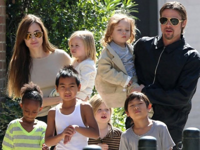 brad pitt angelina jolie still at odds over custody issue brad pitt angelina jolie still at odds over custody issue