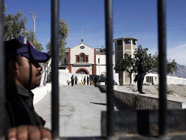 commissioner called for paying attention towards prisoners in order to bring about a positive change photo express commissioner called for paying attention towards prisoners in order to bring about a positive change photo express