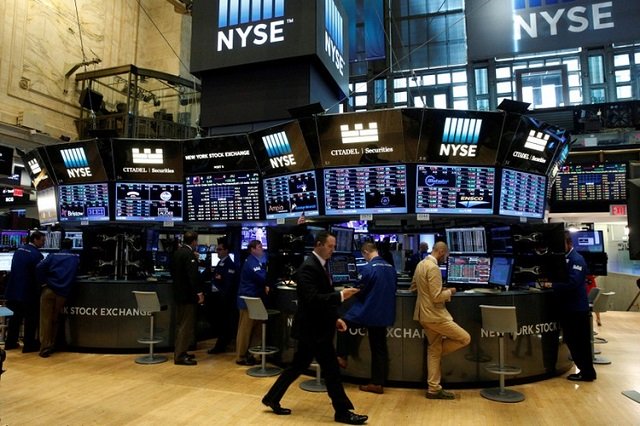 traders work at the citadel securities post on the floor of the new york stock exchange nyse in new york city us july 18 2016 photo reuters