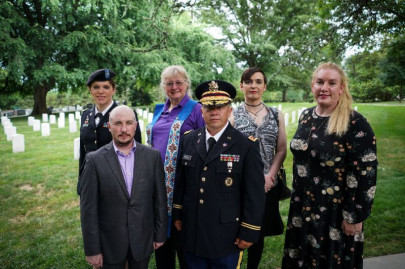 despite trump transgender veterans honour their own despite trump transgender veterans honour their own