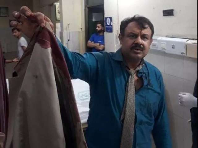 anchorperson was on his way home from the airport when his vehicle was intercepted he was taken out from the car and assaulted kharal was then moved to lahore services hospital for medical treatment photo muhammad shehzad anchorperson was on his way home from the airport when his vehicle was intercepted he was taken out from the car and assaulted kharal was then moved to lahore services hospital for medical treatment photo muhammad shehzad