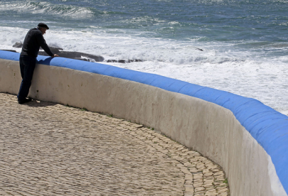 selfie gone wrong tourist couple dies in portugal selfie gone wrong tourist couple dies in portugal