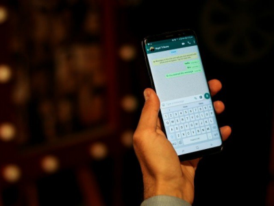 whatsapp resumes after temporarily crashing worldwide whatsapp resumes after temporarily crashing worldwide
