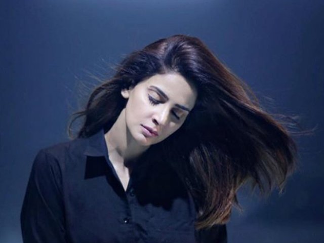 photo instagram saba qamar