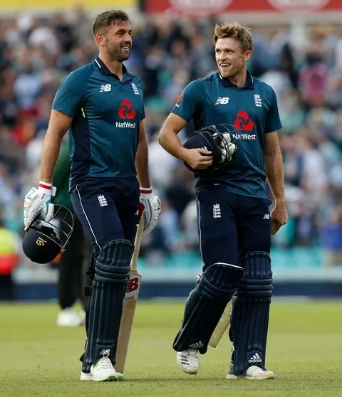 england 039 s liam plunkett l and england 039 s david willey leave the pitch at the end of the first odi between england and australia at the oval photo afp england 039 s liam plunkett l and england 039 s david willey leave the pitch at the end of the first odi between england and australia at the oval photo afp