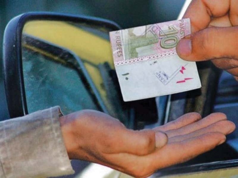 professional beggars dominate markets in multan