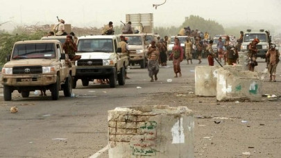 saudi led forces seize entrance to airport in yemen s main port city saudi led forces seize entrance to airport in yemen s main port city
