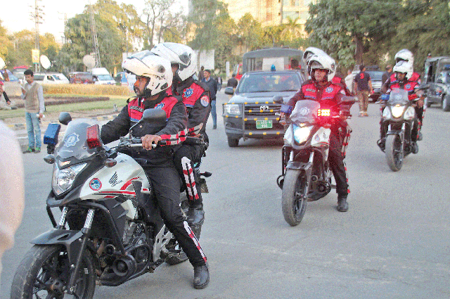 law enforcers strive for safe orderly eid in lahore