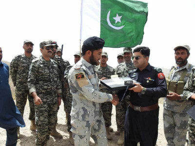pak afghan border guards exchange eid gifts pak afghan border guards exchange eid gifts