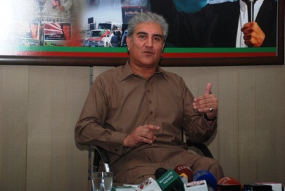 pti will not enter in any coalition qureshi