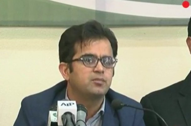 nadra official addressing media in islamabad screengrab nadra official addressing media in islamabad screengrab