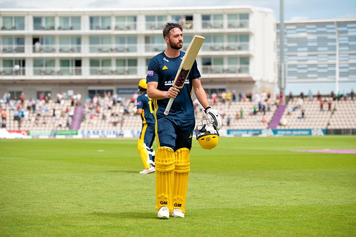 leader of the pack james vince batting at number three scored his hundred off just 83 balls before his second six struck over long on took him to 150 in style photo courtesy twitter hampshire cricket