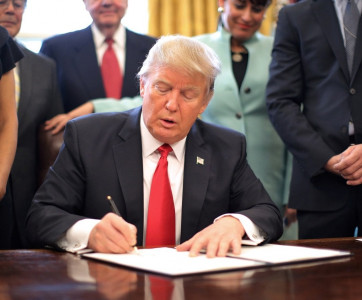 trump says will sign executive order to avoid family separations